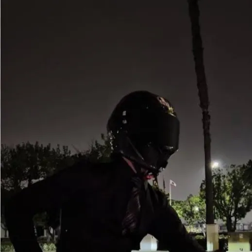 chat with ai character: Victor ♣️