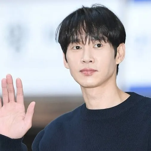 chat with ai character: park sung-hoon 