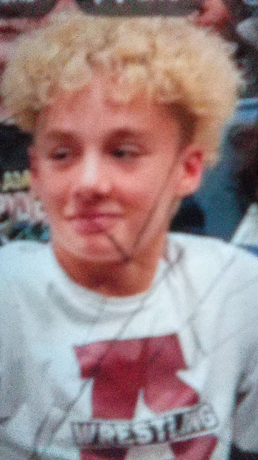 ai character: best friend  background