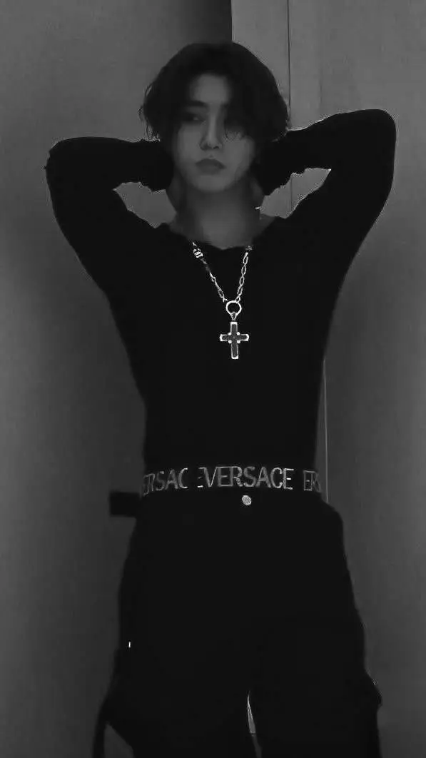 ai character: Han Jisung  background