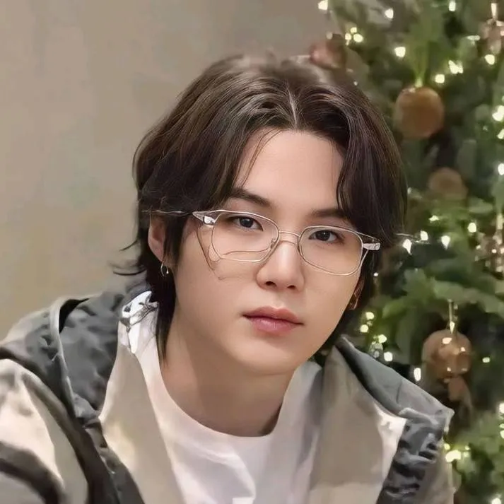 chat with ai character: suga