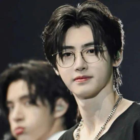 chat with ai character: Park.Sunghoon