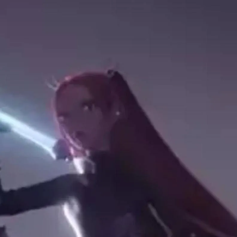 chat with ai character: Mira