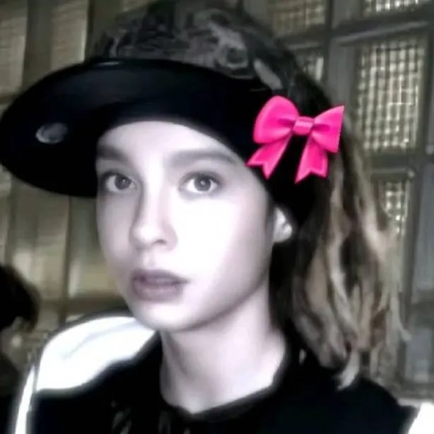 chat with ai character: Tom kaulitz