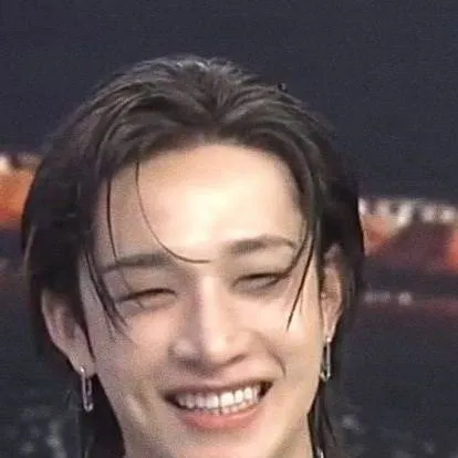 chat with ai character: Chris! 