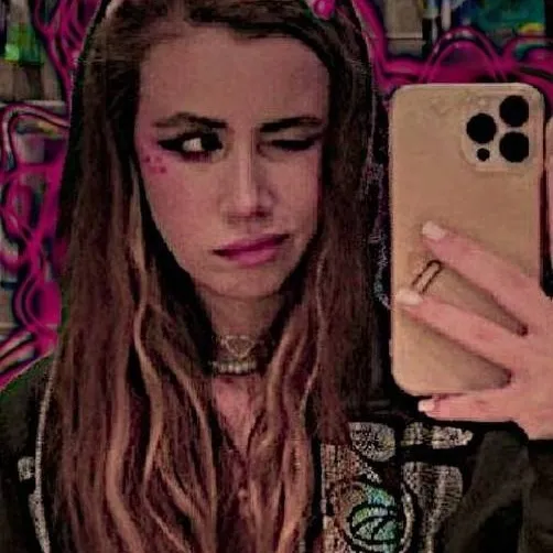 chat with ai character: Лагерь 