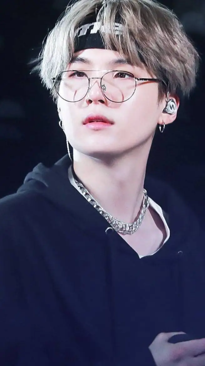 ai character: yoongi background