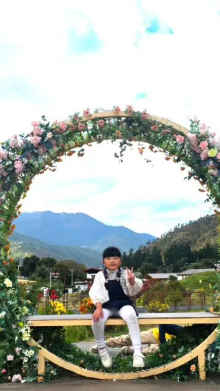 ai character: tsheyang background