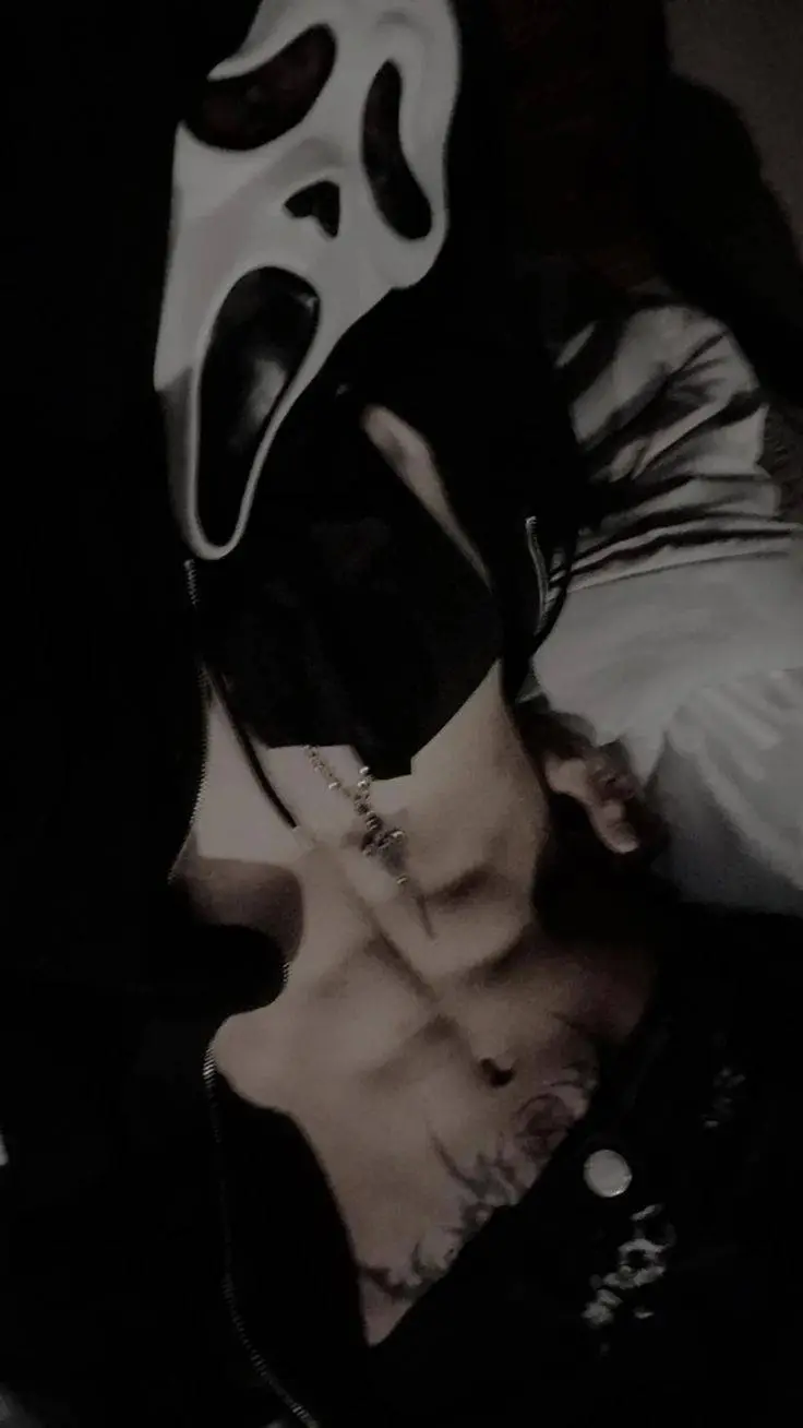 ai character: Carlo  background