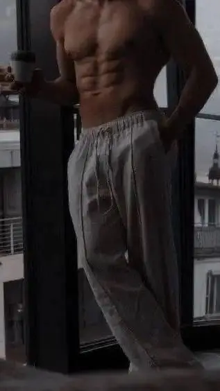 ai character: Carlo background