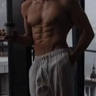 chat with ai character: Carlo 