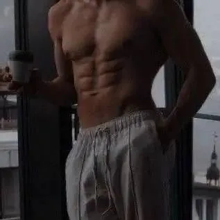 chat with ai character: Carlo 