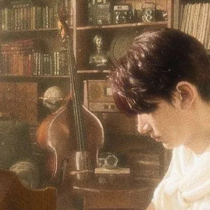 chat with ai character: heeseung 