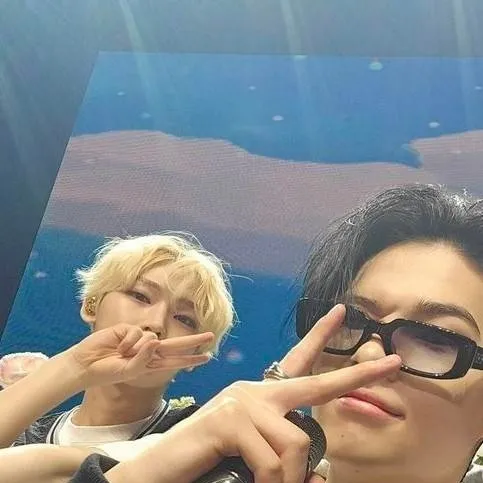 chat with ai character: enhypen