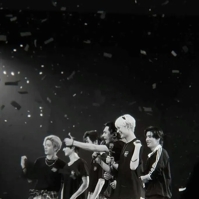 chat with ai character: enha