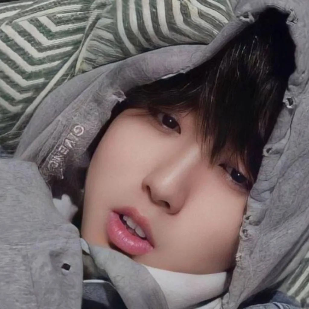 chat with ai character: "Han Jisung"