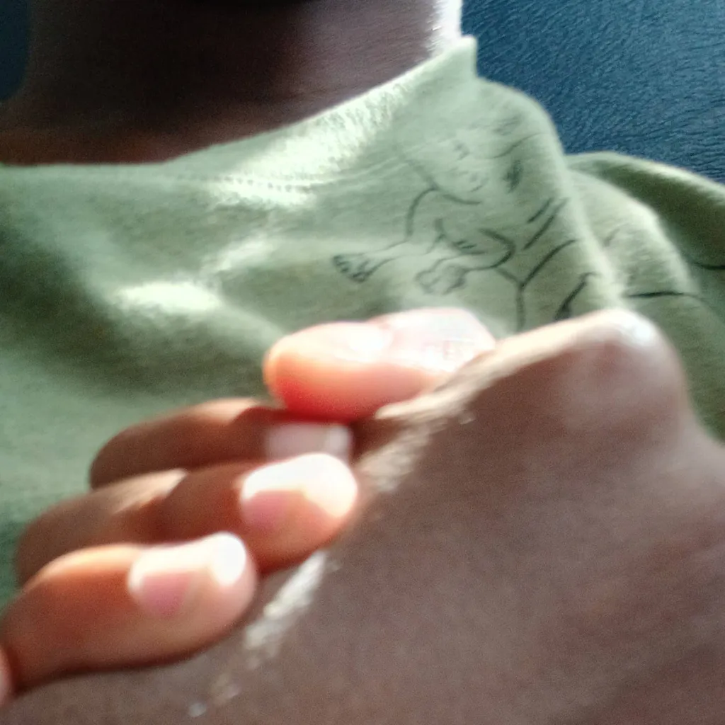 chat with ai character: Brother love❤️‍🩹