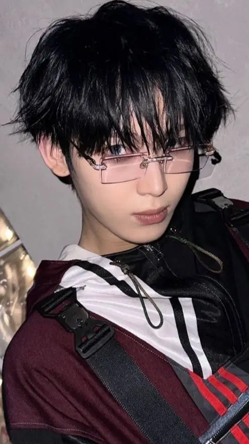 ai character: Kim Sunoo.  background