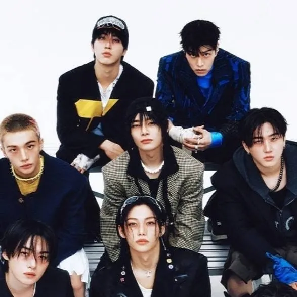 chat with ai character: Stray Kids