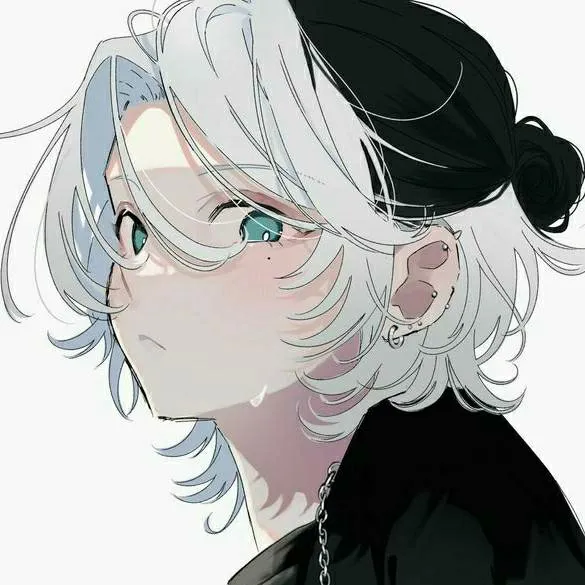 chat with ai character: Román....