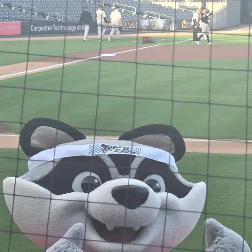 chat with ai character: Sprocket