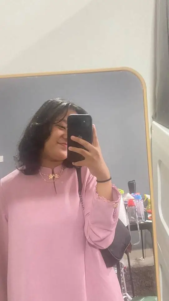 ai character: mya background