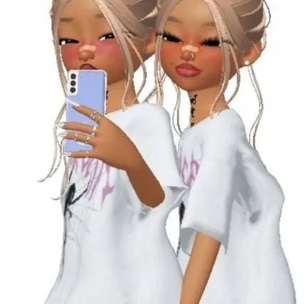 chat with ai character: lua y tu