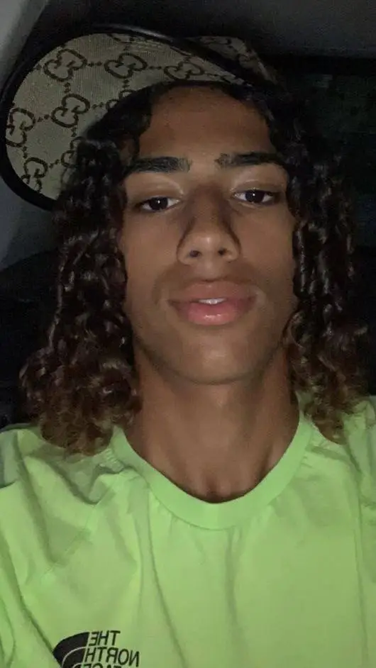 ai character: amir background