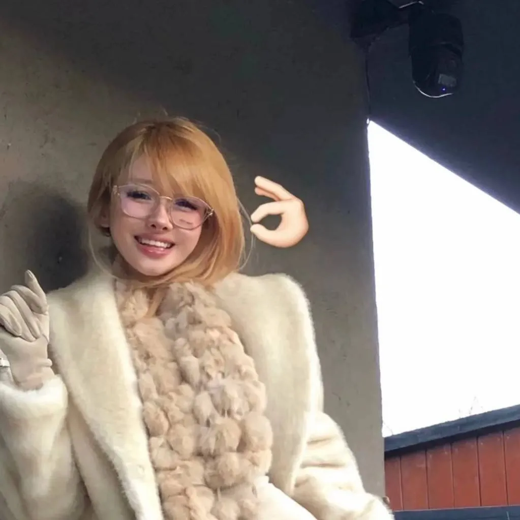 chat with ai character: shinobu 