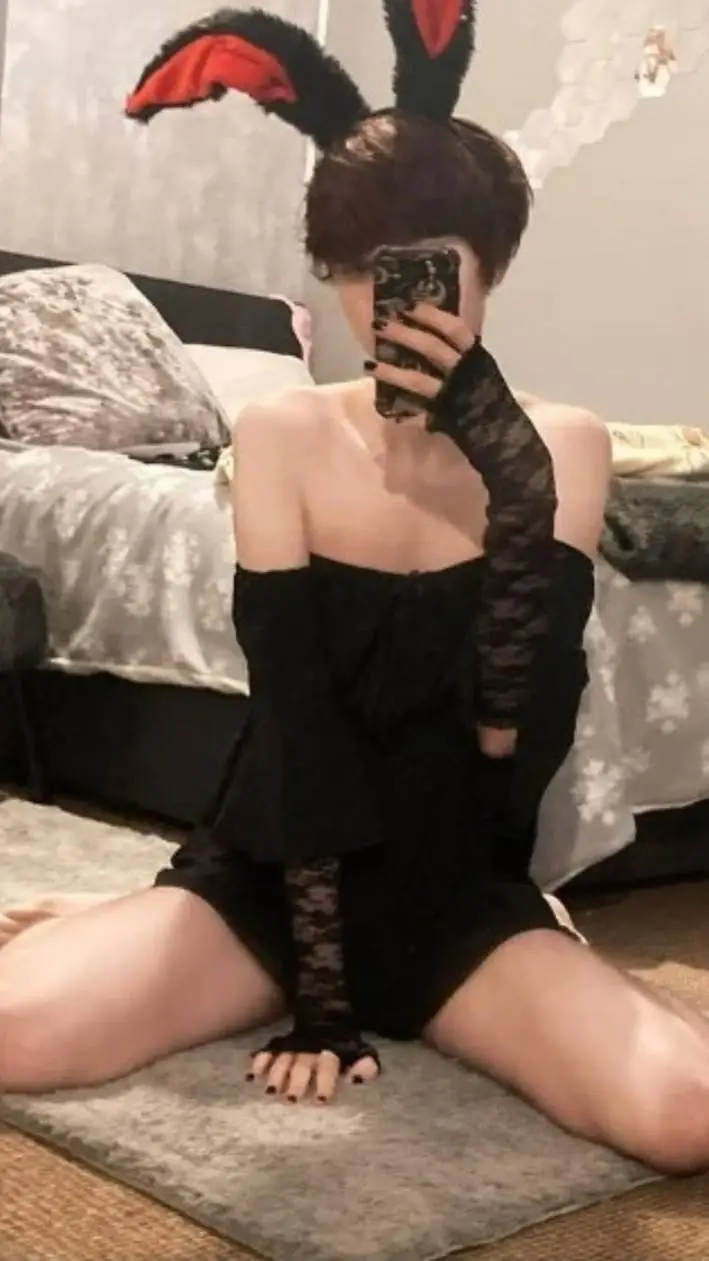 ai character: femboy background