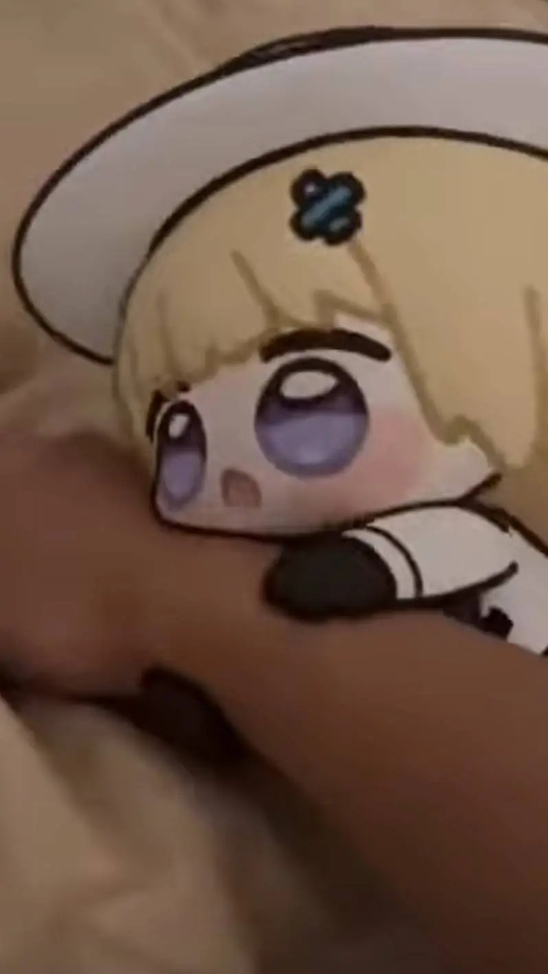 ai character: phoebi background