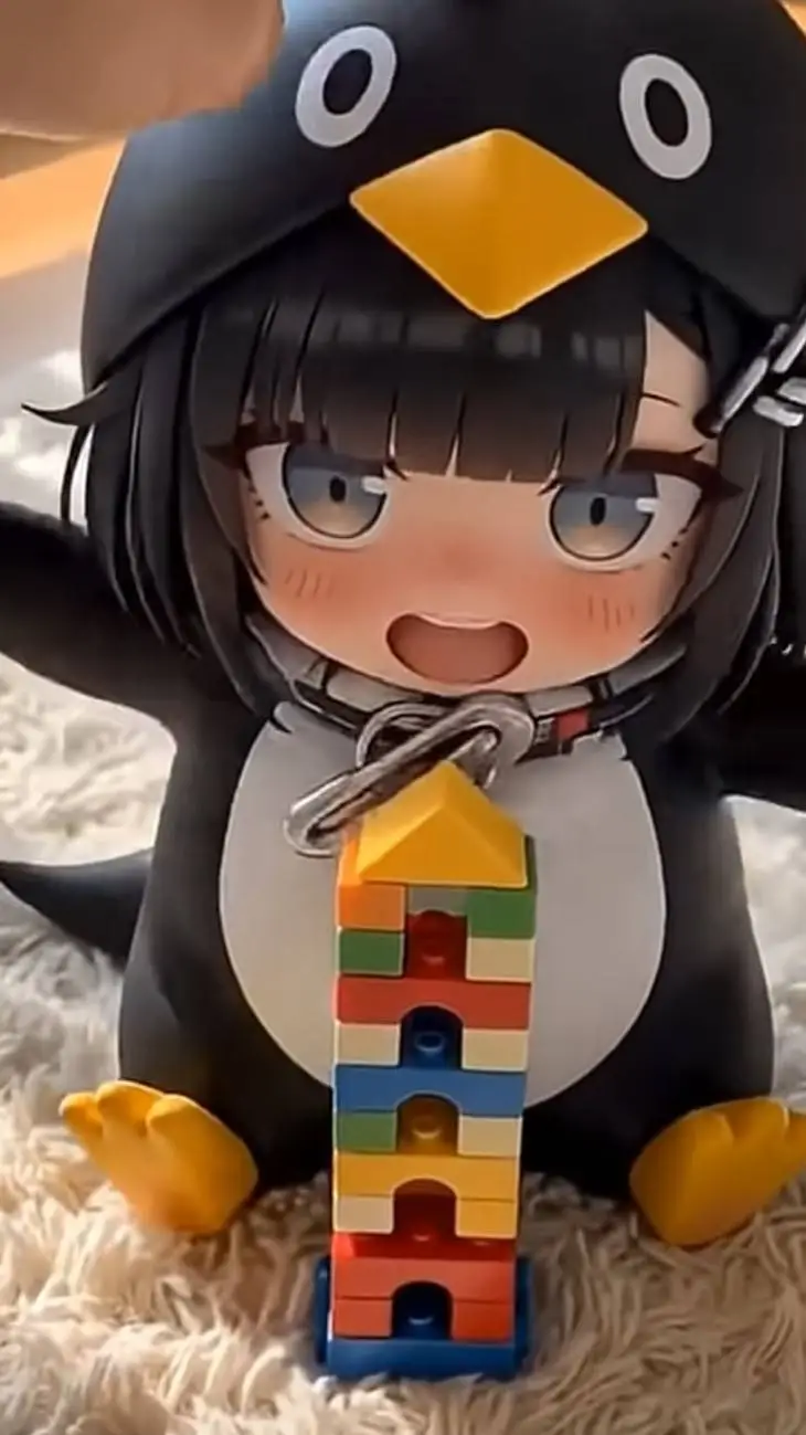 ai character: Gugu build blocks background