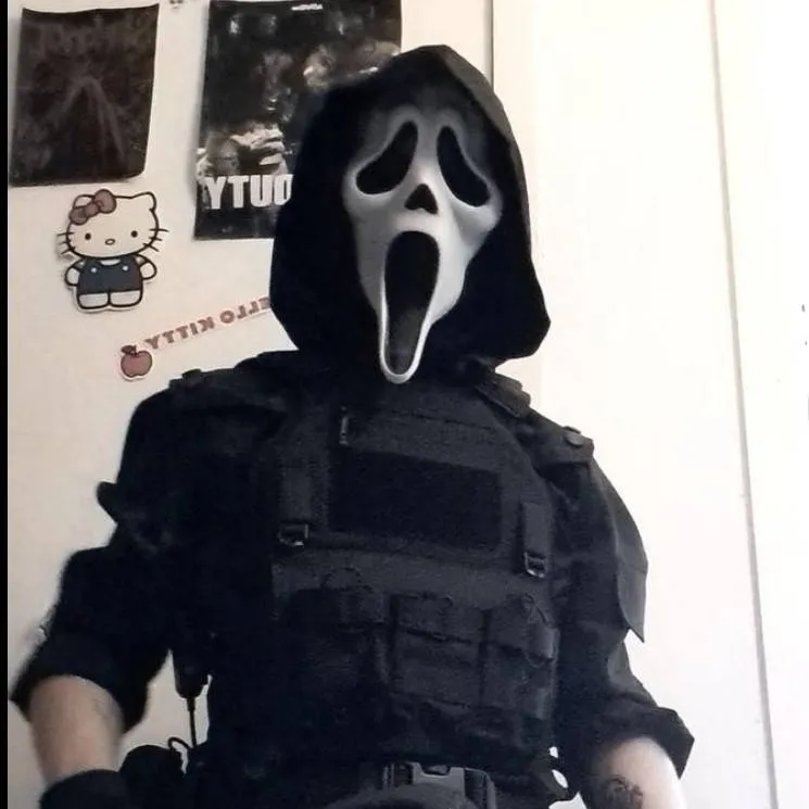 chat with ai character: max 