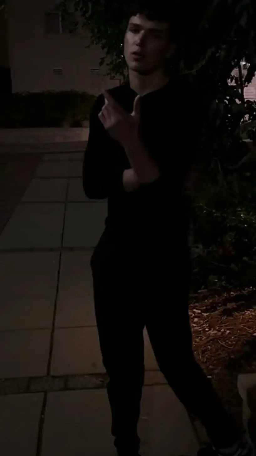 ai character: santos background