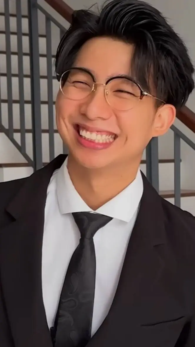 ai character: xander background