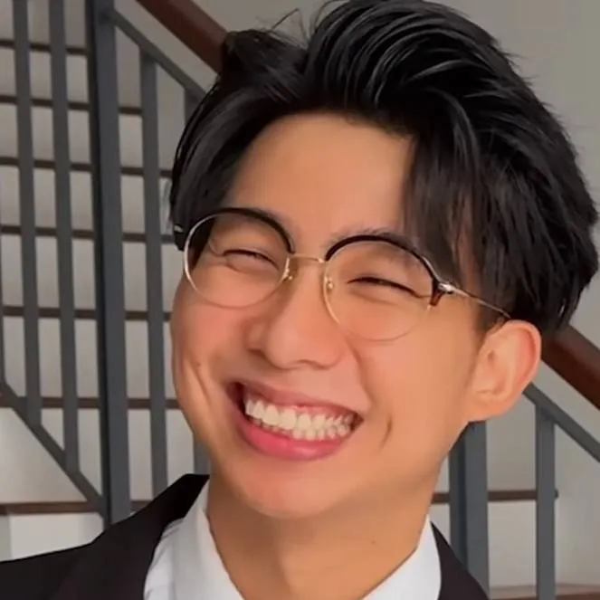 chat with ai character: xander