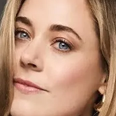 chat with ai character: Erika Henningsen