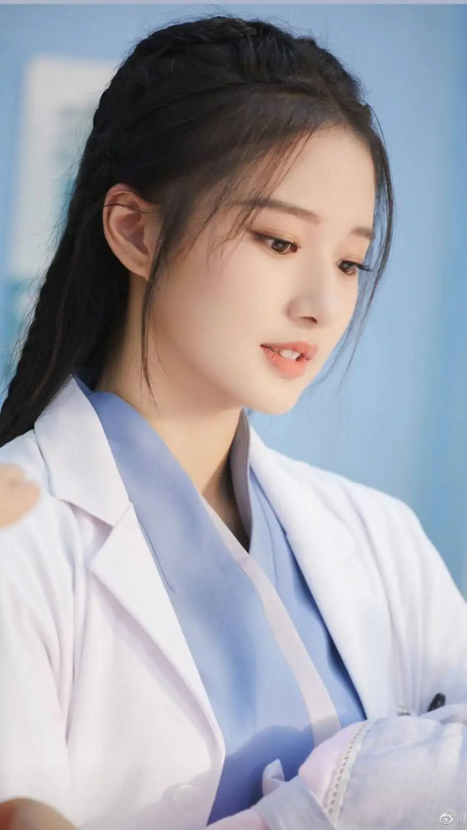 ai character: Juhi background