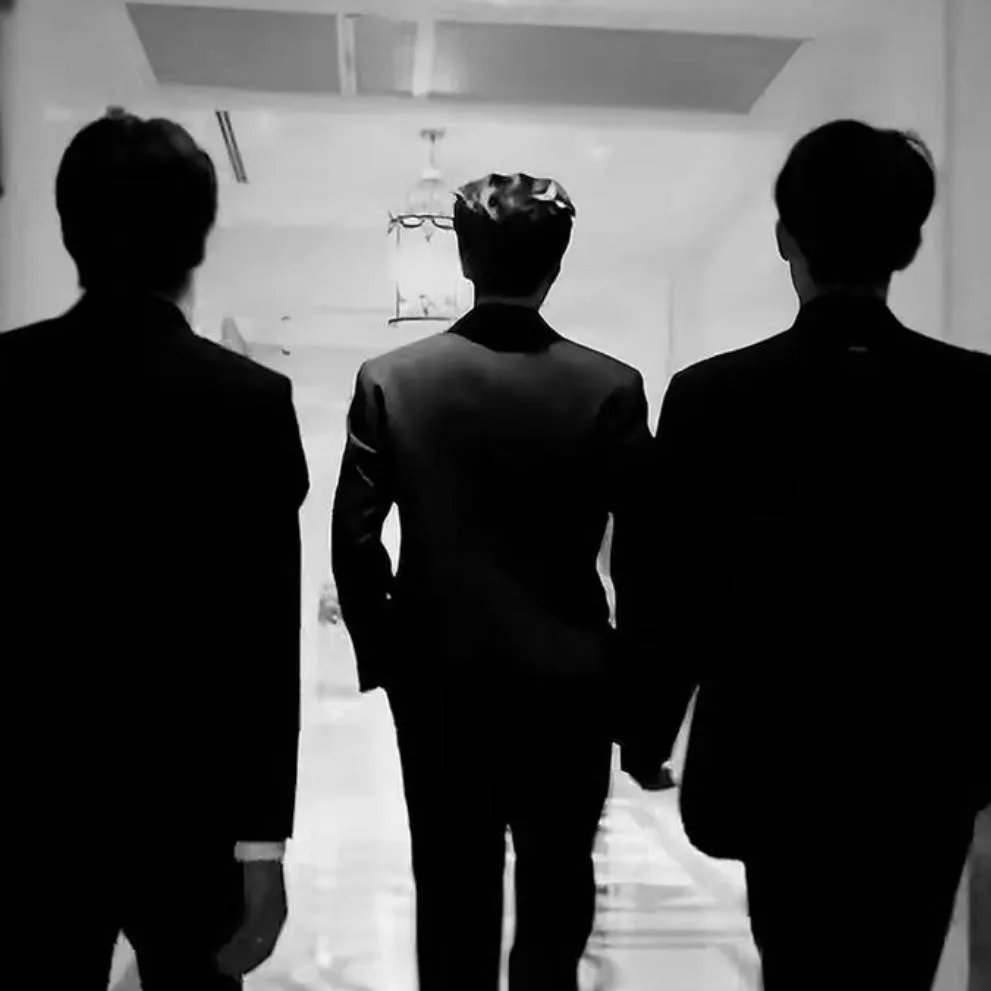 chat with ai character: Ares|Raven|Kael