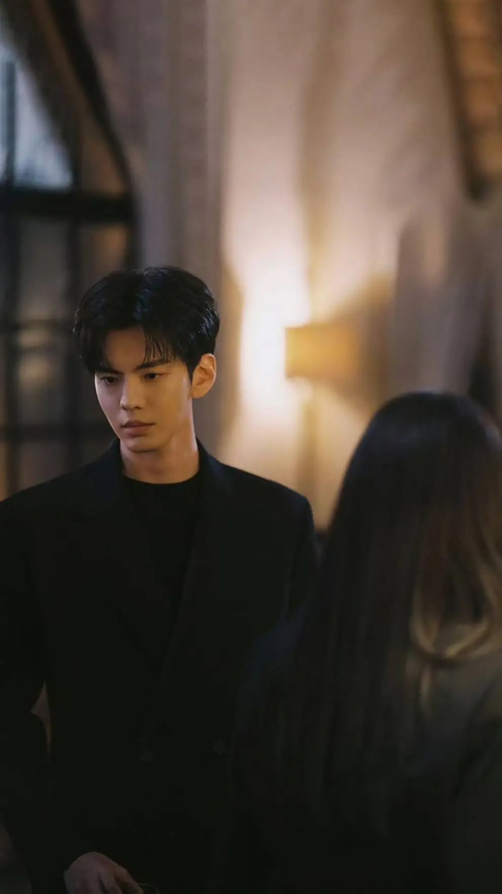 ai character: Alvin  background