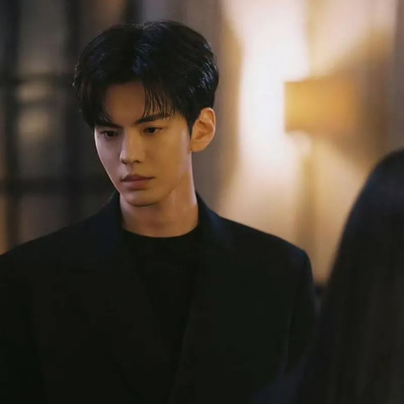 chat with ai character: Alvin 