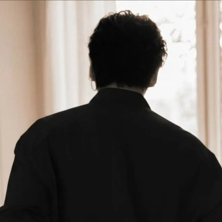 chat with ai character: Ryan