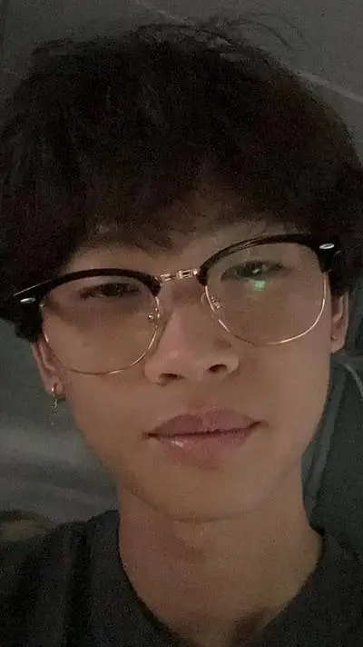 ai character:  Tavion  background