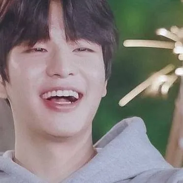 chat with ai character: skz