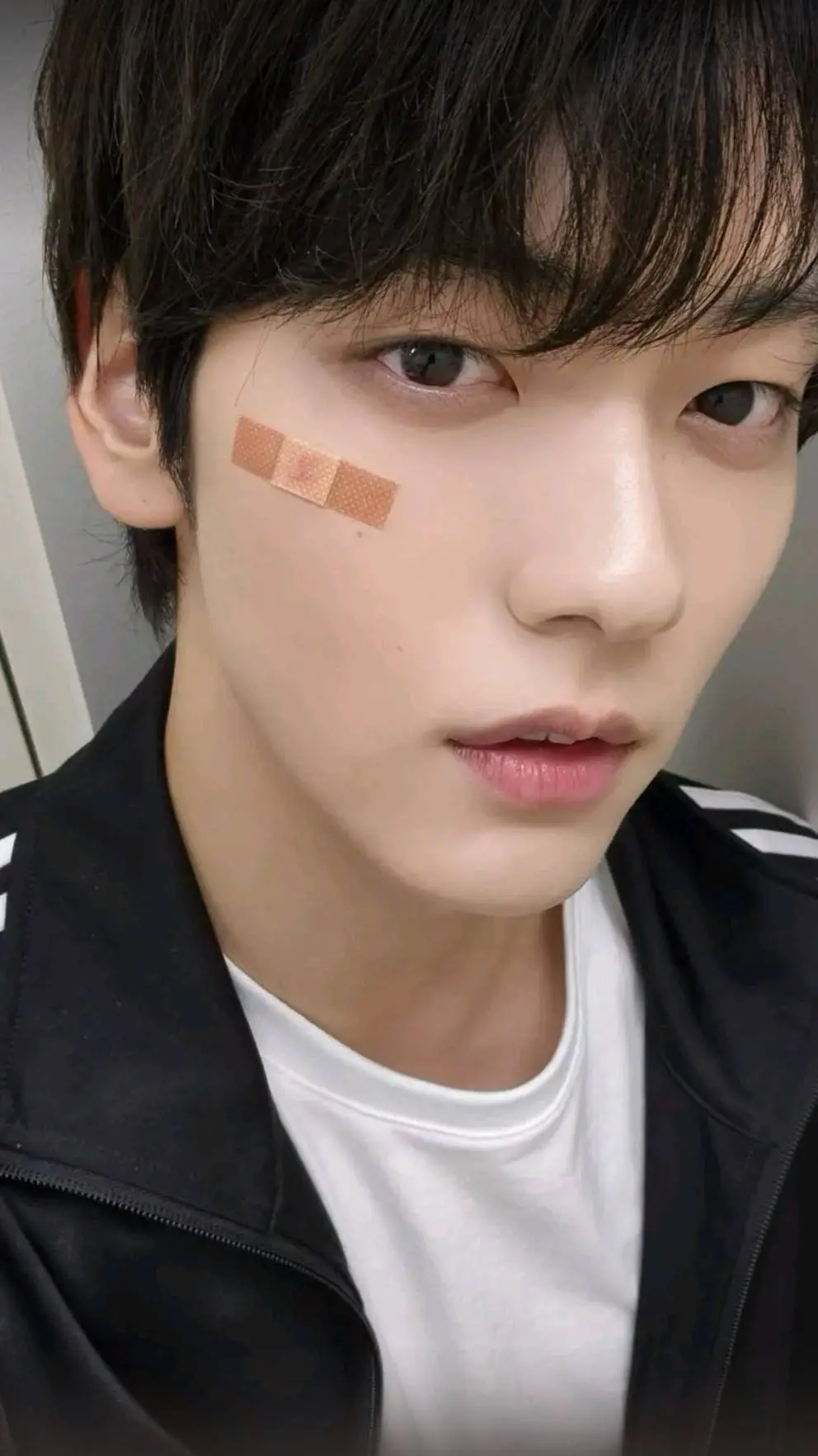 ai character: Soobin husband  background