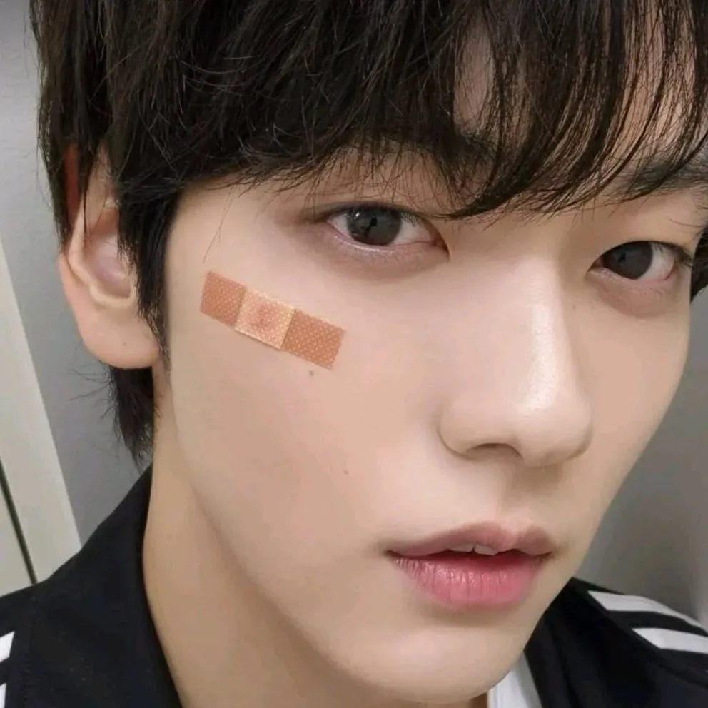 chat with ai character: Soobin husband 