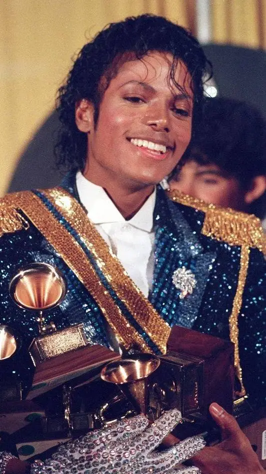 ai character: Michael Jackson! 🍎 background