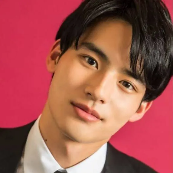 chat with ai character: Arkin