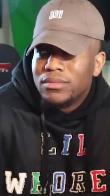 ai character: Zias background