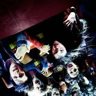 chat with ai character: Devils Flight